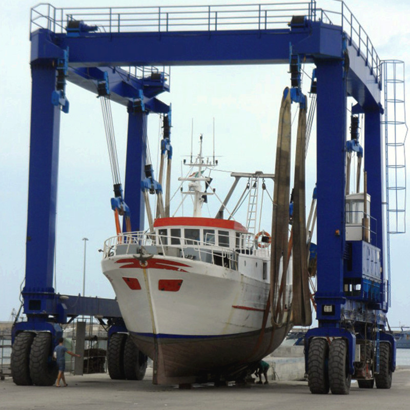 Engine Hoist Crane - YG 500Ton Marine Travel Lift Crane